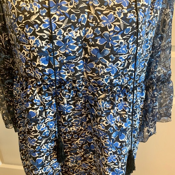 Elie Tahari Tunic Style Silk Blouse - Picture 6 of 9